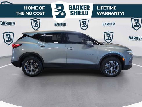 Used 2025 Chevrolet Blazer LT AWD/4WD image 10
