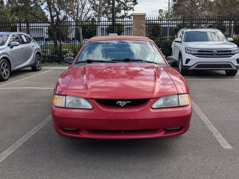 Used 1994 Ford Mustang GT image 2