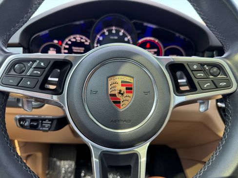 Certified 2023 Porsche Cayenne AWD/4WD image 15