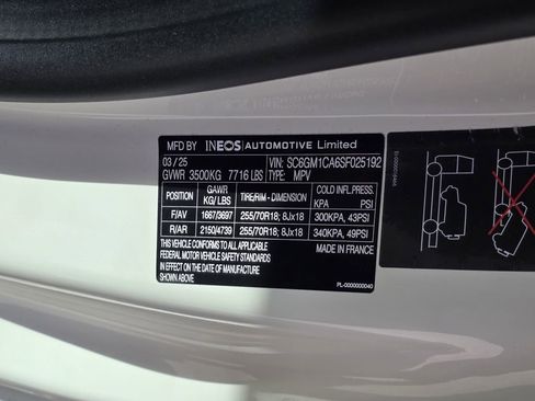 Used 2025 INEOS Grenadier AWD/4WD image 27