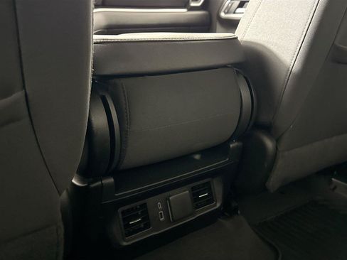 Used 2025 Chevrolet Silverado 2500 LT w/ Convenience Package AWD/4WD image 32