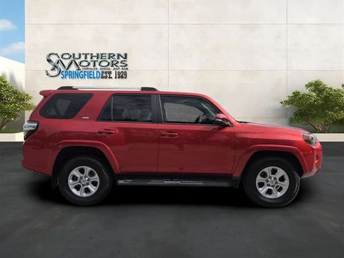 Used 2022 Toyota 4Runner SR5 Premium w/ Moonroof Package RWD image 6