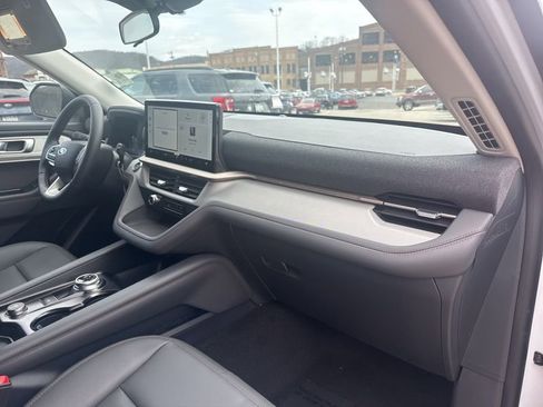 New 2026 Ford Explorer Active w/ Active Comfort Package AWD/4WD image 20