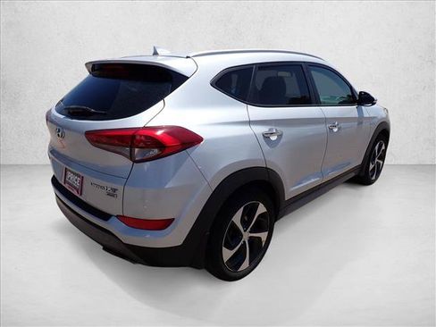 Used 2017 Hyundai Tucson Limited w/ Cargo Package AWD/4WD image 4
