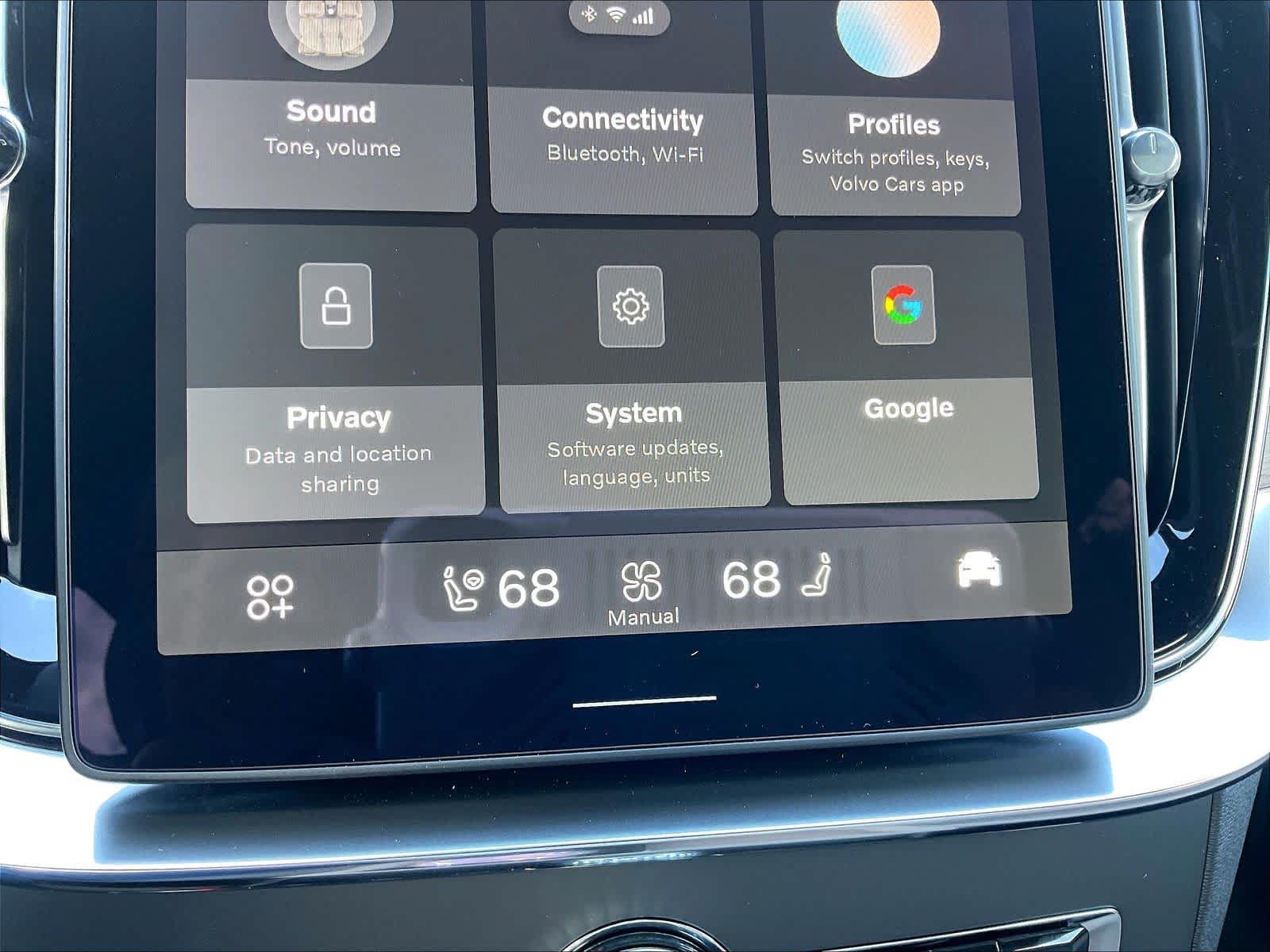 New 2027 Volvo XC90 T8 Plus AWD/4WD image 22