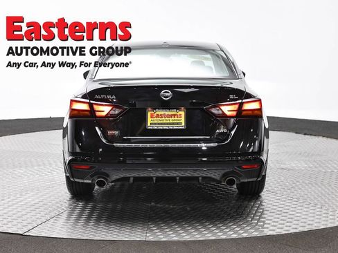 Used 2022 Nissan Altima 2.5 SL AWD/4WD image 6