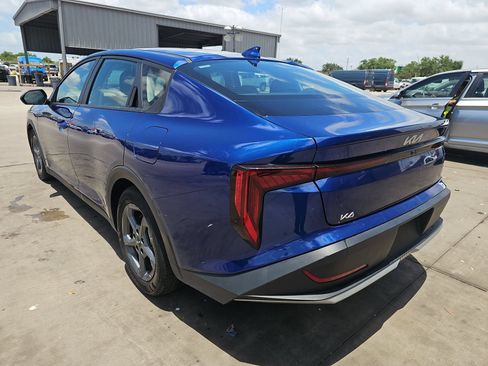 Used 2025 Kia K4 FWD image 2