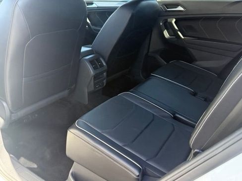 Used 2022 Volkswagen Tiguan SEL R-Line AWD/4WD image 24