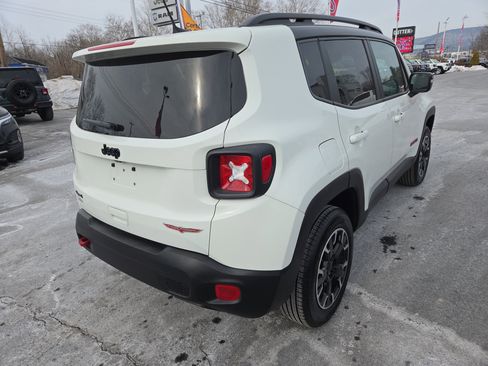 Certified 2023 Jeep Renegade Trailhawk AWD/4WD image 4