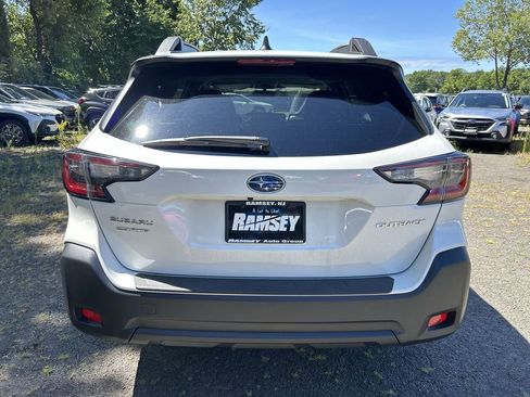 Used 2025 Subaru Outback Premium image 7