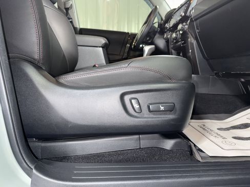 Used 2022 Toyota 4Runner TRD Off-Road Premium w/ TRD Black Wheel Package (TMS) image 11