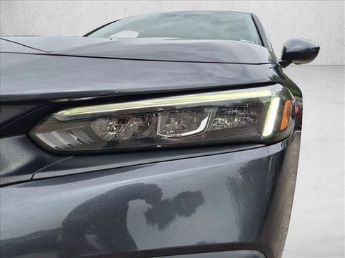 Used 2022 Honda Civic EX image 11
