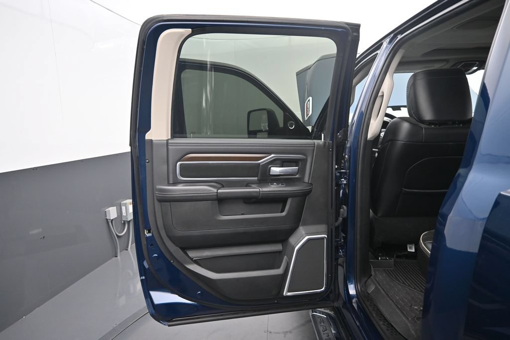 Used 2023 RAM 2500 Laramie AWD/4WD image 23