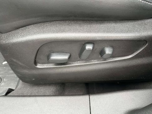 Used 2021 Cadillac XT4 Premium Luxury w/ Cold Weather Package image 6