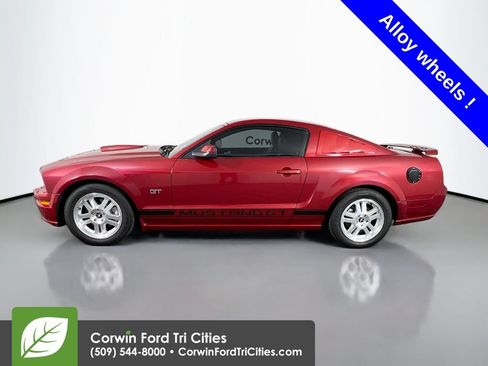 Used 2008 Ford Mustang GT Premium RWD image 6