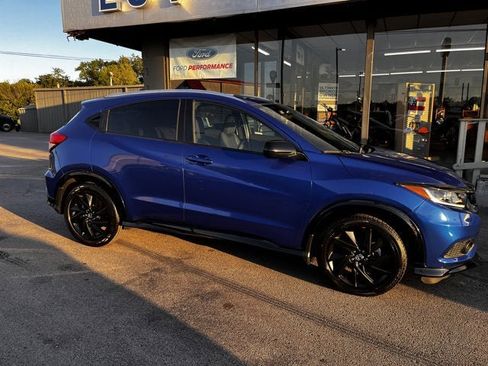Used 2021 Honda HR-V Sport image 2