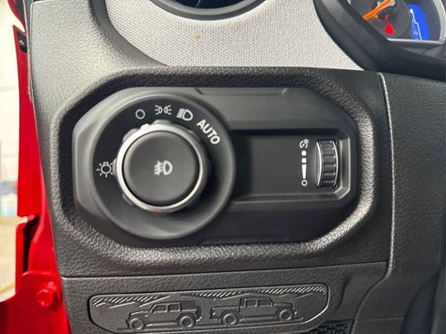 Used 2024 Jeep Wrangler Sport S image 24