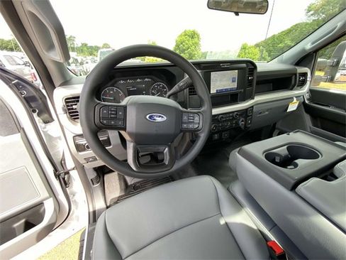 New 2025 Ford F450 XL image 10