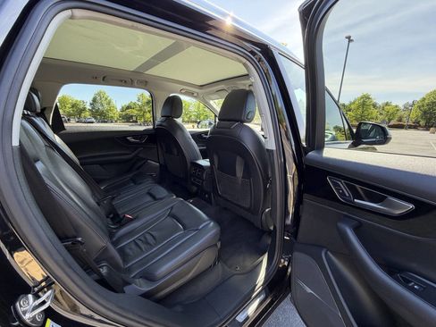 Used 2018 Audi Q7 3.0T Premium Plus w/ Premium Plus Package AWD/4WD image 15
