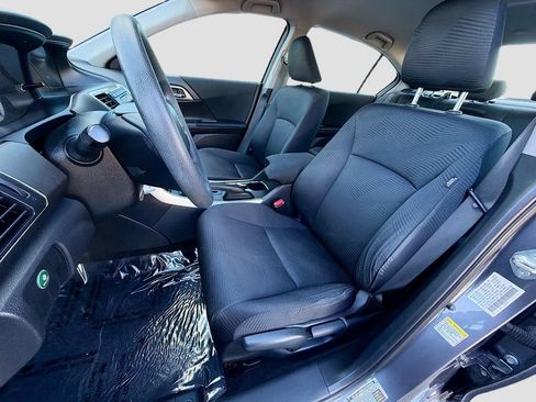 Used 2014 Honda Accord LX image 19