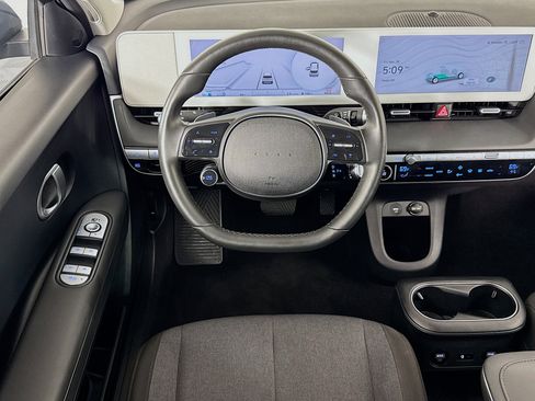 Used 2024 Hyundai Ioniq 5 SEL image 16