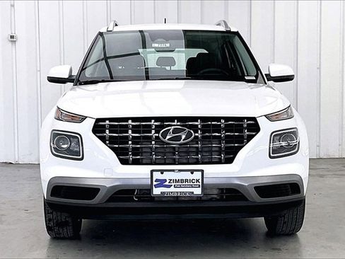 New 2026 Hyundai Venue SEL image 3