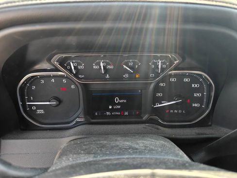 Used 2023 GMC Sierra 2500 AT4 w/ Gooseneck/5TH Wheel Package AWD/4WD image 16