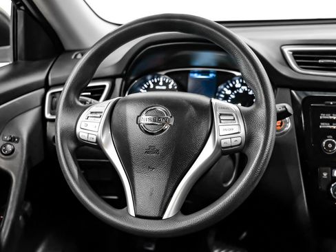 Used 2015 Nissan Rogue SV w/ SV Family Package FWD image 24