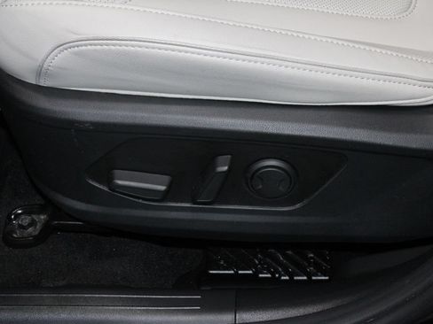 Used 2024 Hyundai Tucson Limited AWD/4WD image 25