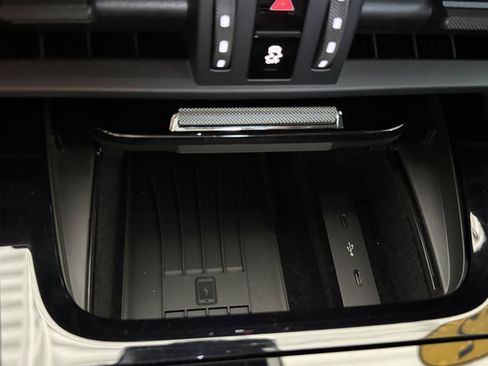 Used 2025 Porsche Cayenne GTS AWD/4WD image 14