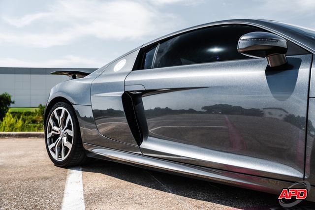 Used 2011 Audi R8 V10 AWD/4WD image 27