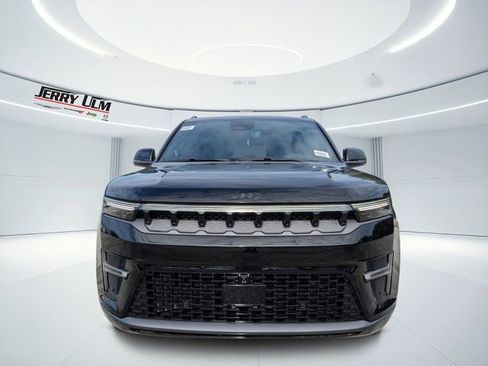 New 2026 Jeep Grand Wagoneer Summit AWD/4WD image 8