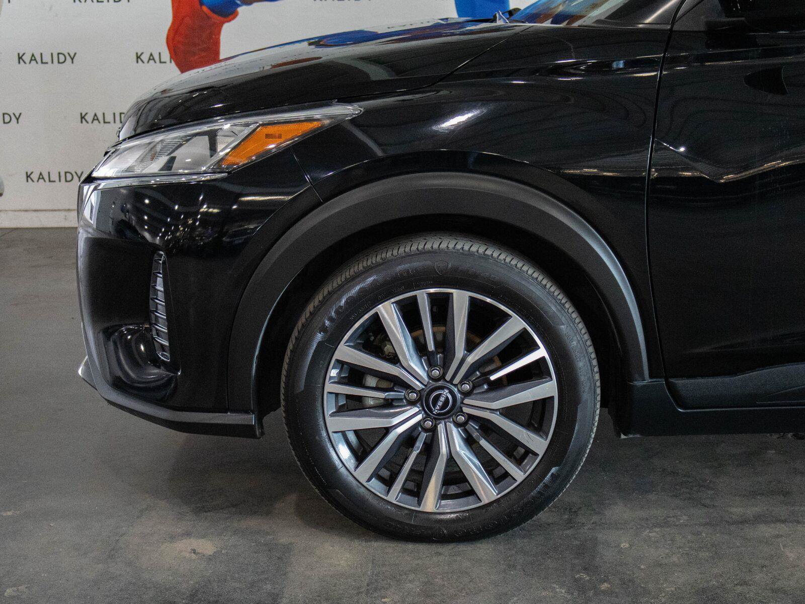 Used 2022 Nissan Kicks SV FWD image 15