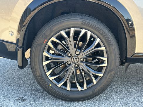 New 2026 Nissan Rogue Platinum image 17