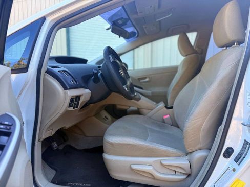 Used 2010 Toyota Prius Two image 7