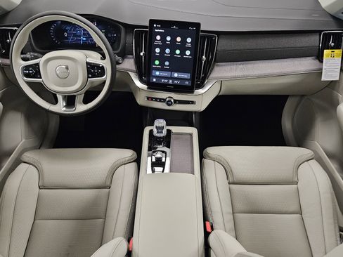 New 2026 Volvo XC90 T8 Ultra w/ Protection Package Premier AWD/4WD image 13