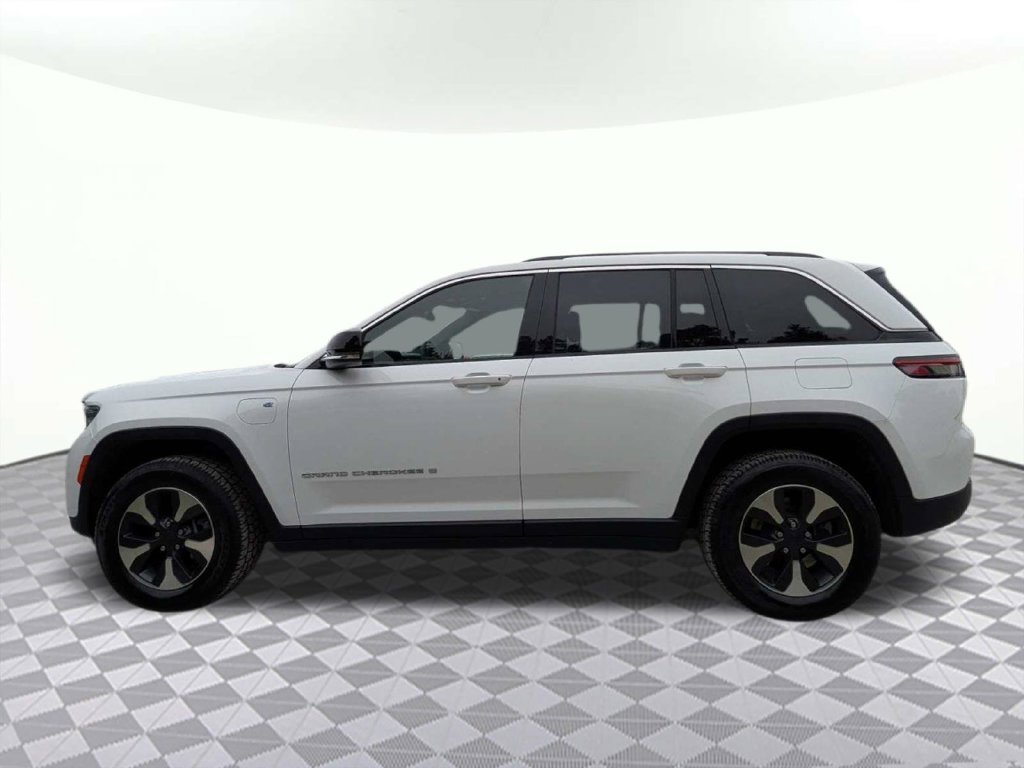 Used 2024 Jeep Grand Cherokee Limited 4xe AWD/4WD image 6