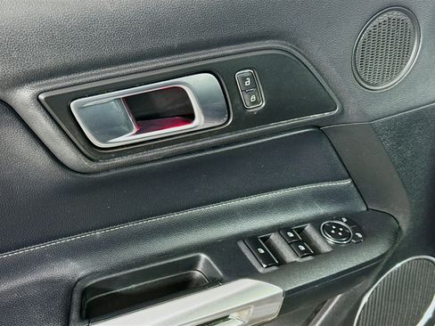 Used 2020 Ford Mustang Premium image 24