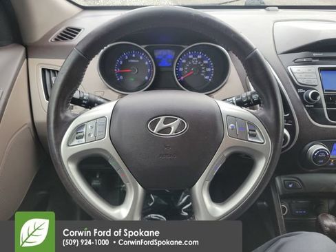 Used 2013 Hyundai Tucson Limited image 22