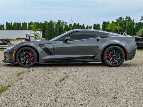 Used 2017 Chevrolet Corvette Z06 RWD image 4