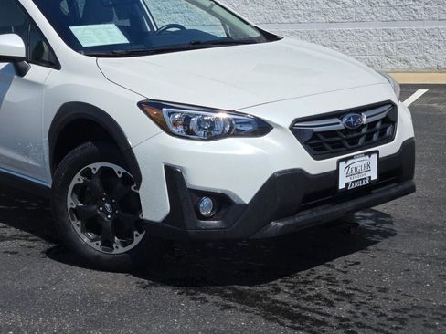Used 2023 Subaru Crosstrek 2.0i Premium AWD/4WD image 2