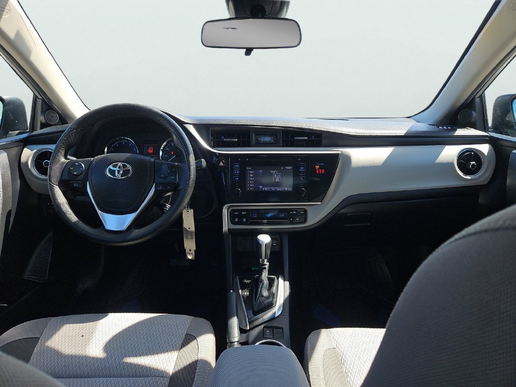 Used 2019 Toyota Corolla LE FWD image 11