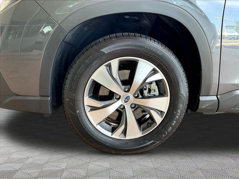 Used 2024 Subaru Ascent Premium w/ Convenience Package AWD/4WD image 32