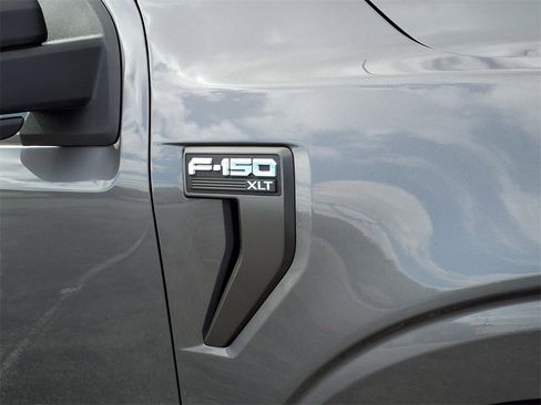 Used 2021 Ford F150 XLT w/ Equipment Group 302A High image 11