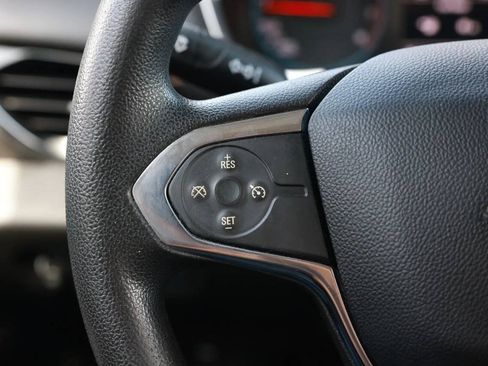 Used 2019 Chevrolet Traverse LS FWD image 18