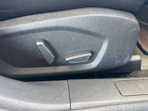 Used 2015 Ford Fusion SE FWD image 27