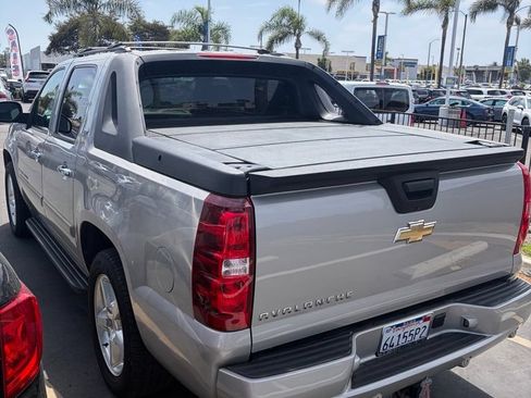 Used 2008 Chevrolet Avalanche LTZ w/ LTZ Preferred Equipment Group RWD image 7