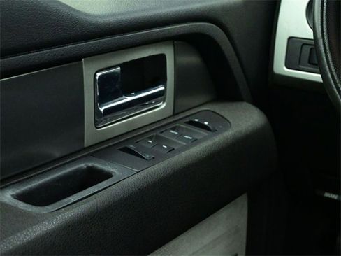 Used 2013 Ford F150 Raptor w/ Luxury Equipment Group image 9