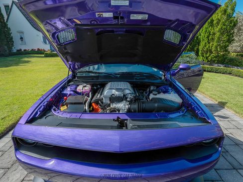 Used 2016 Dodge Challenger SRT Hellcat image 16