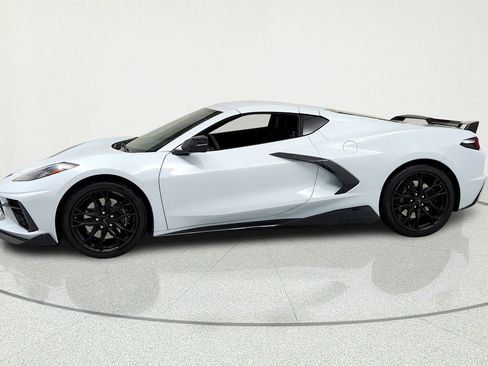Used 2024 Chevrolet Corvette Stingray Preferred Cpe w/ Z51 Performance Package RWD image 2